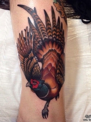 小腿欧美野鸡纹身图案