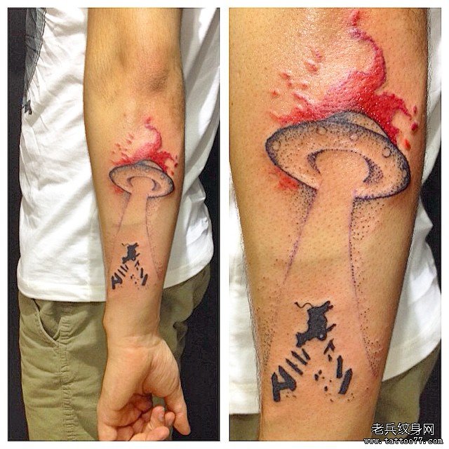 小臂点刺欧美飞碟纹身图案