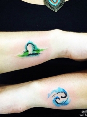 欧美泼墨小清新手臂纹身图案