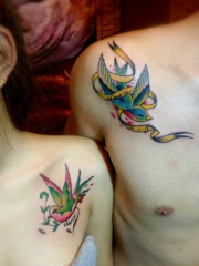 情侣肩部流行精美的小燕子纹身图案