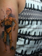 大臂泼墨金色机器人欧美纹身图案