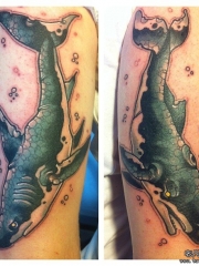 大臂鲨鱼和鲸鱼school纹身图案