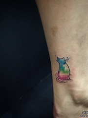 脚踝小清新泼墨猫纹身图案