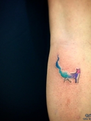 小腿小清新泼墨简约猫纹身图案