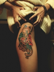 大腿猫咪武士彩绘纹身图案
