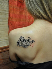 背部好看的哥特字母纹身图案