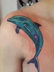 多款可爱的蓝色的现实主义风格纹身海豚纹身动物图案