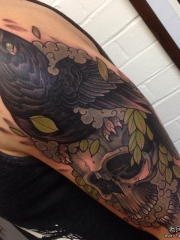 大臂欧美school乌鸦骷髅纹身图案