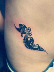 个性玛雅创意小图腾腰部纹身图案