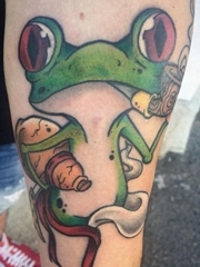 很喜欢的可爱女生纹身图卡通青蛙小动物纹身图案