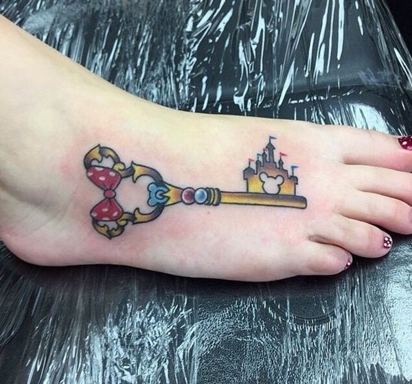 20多款精致的大钥匙纹身图案欣赏