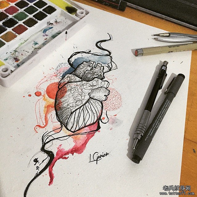 欧美小清新泼墨线条心脏纹身图案手稿