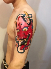 手臂般若花朵彩绘纹身图案