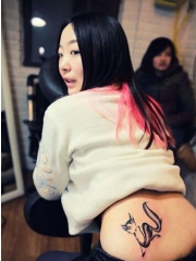 美女后腰性感前卫精致的狐狸纹身图片