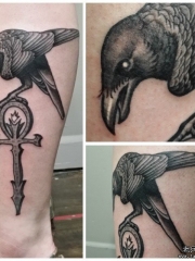 小腿乌鸦欧美十字架纹身图案
