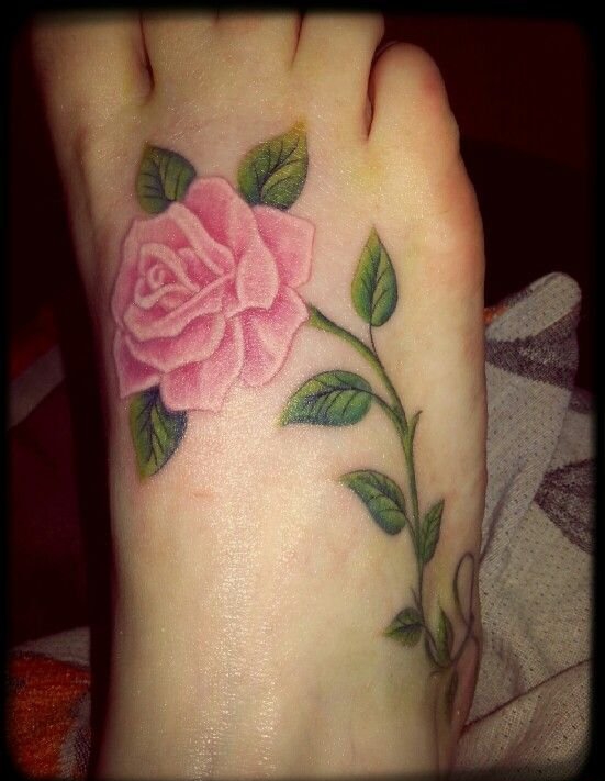 一组微小的美丽的玫瑰花纹身图案欣赏