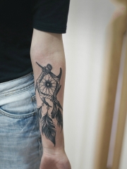 手臂鹿角捕梦网个性纹身图案