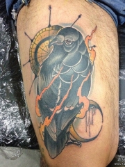 大腿school乌鸦时钟纹身图案