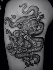 别具一格黑色女生纹身小清新图案