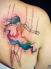 背部欧美泼墨牵线木偶纹身图案