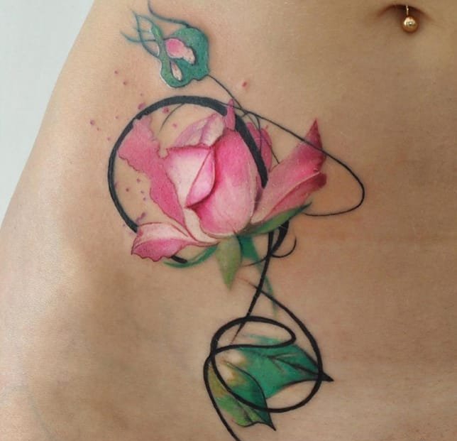 女生中国风花卉泼墨纹身图案