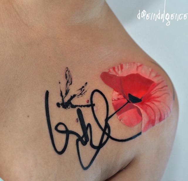 女生中国风花卉泼墨纹身图案