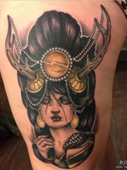 大腿欧美school女郎鹿角纹身图案