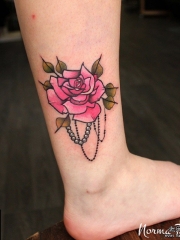 脚踝欧美玫瑰花纹身图案