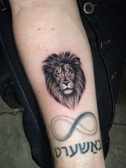 手臂上简单个性线条纹身几何元素纹身图案