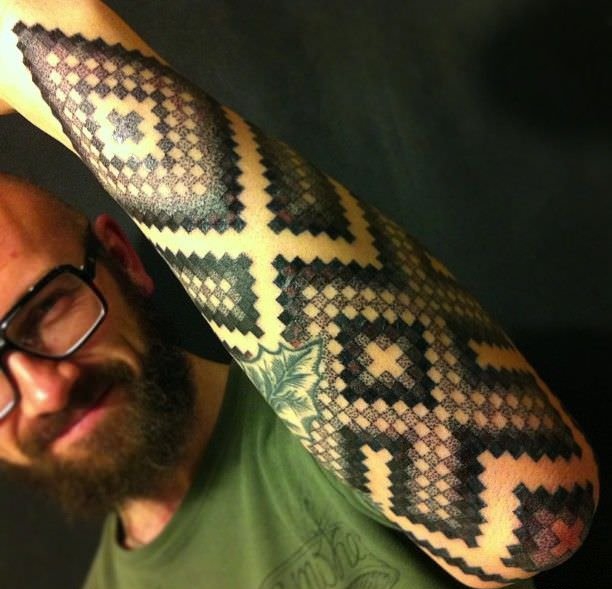 漂亮的黑色的点刺纹身几何纹身图案