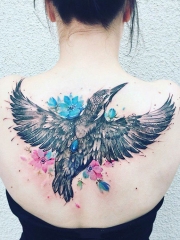 背部鲜花与飞鸟水彩个性纹身图案