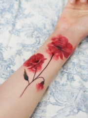 手臂好看的花蕊彩绘纹身图案