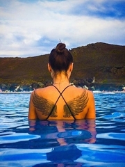 女性黑色线条素描纹身守护天使翅膀纹身图案大全图片