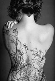 女生喜爱的个性且文艺纹身图案