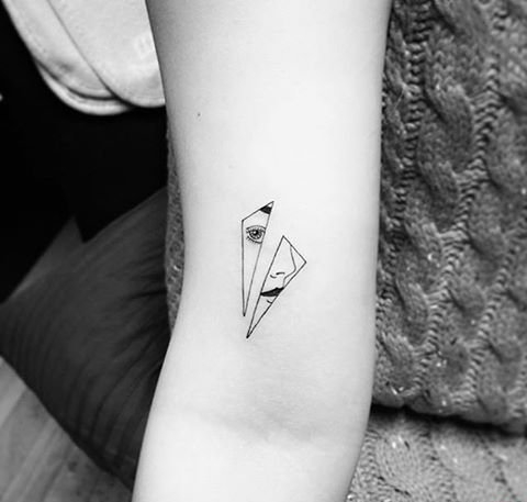 一组黑白灰风格纹身点刺纹身简约线条纹身图案