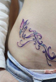 美女腹部漂亮的蝴蝶与藤蔓纹身图案