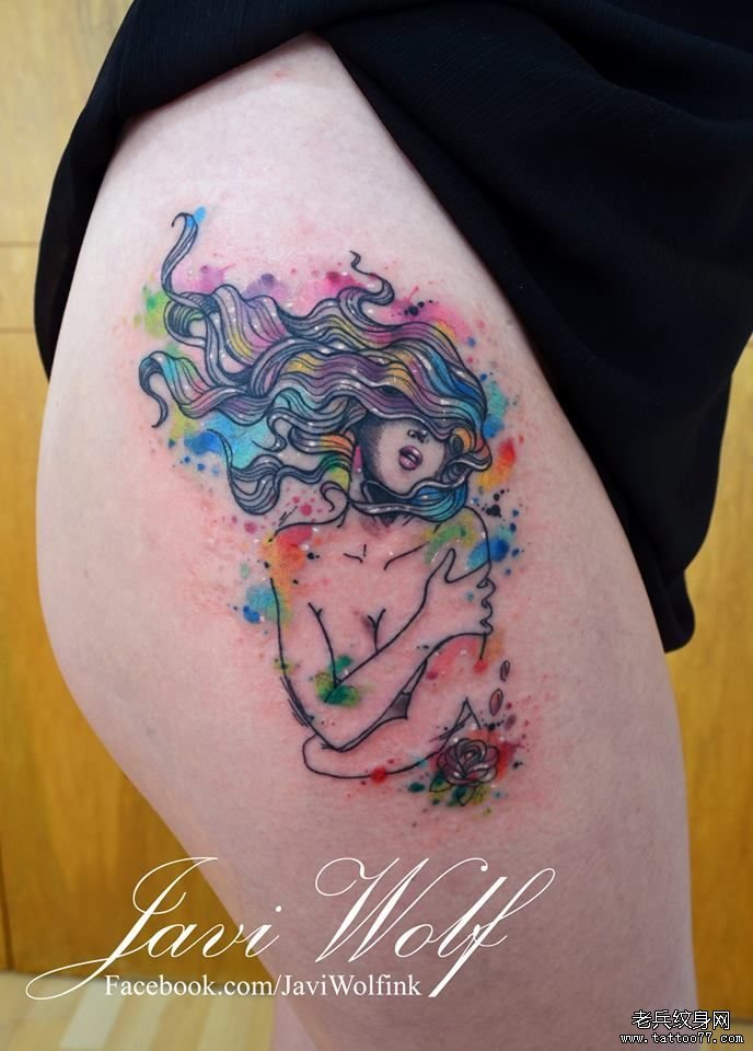 大腿性感彩色泼墨女郎纹身图案