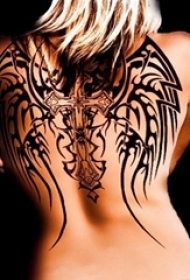 酷酷的纹身黑白灰风格点刺纹身图案