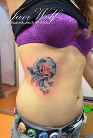 侧腰彩色泼墨水母纹身图案