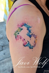 大臂彩色泼墨马纹身图案