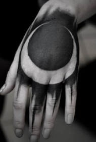 一组黑白灰风格点刺纹身邪恶力量纹身图案,点刺