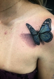 肩部彩色3D蝴蝶纹身图案