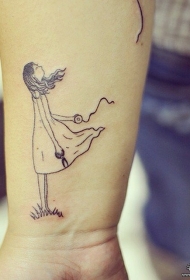 手腕小清新人物纹身图案