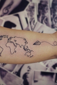 大臂线条地图纹身图案