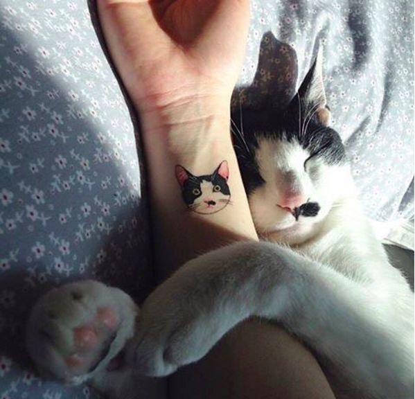 10款让女生心动的小巧可爱纹身图案