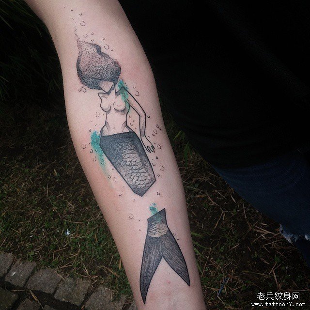 小臂美人鱼断开泼墨小清新纹身图案