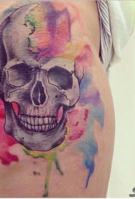 大腿性感骷髅泼墨彩色纹身图案