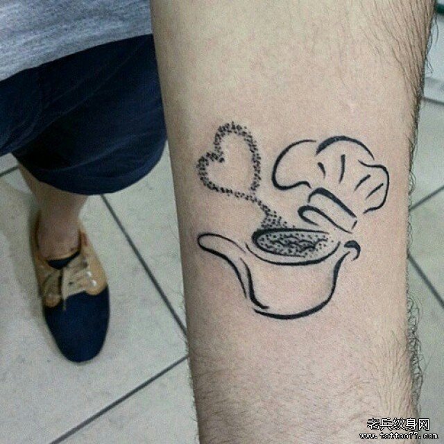 小臂锅炉心形小清新纹身图案