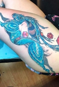 大腿上彩绘技巧几何元素点刺技巧兔子小动物纹身图片