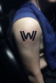 手臂独特英文字母纹身图案